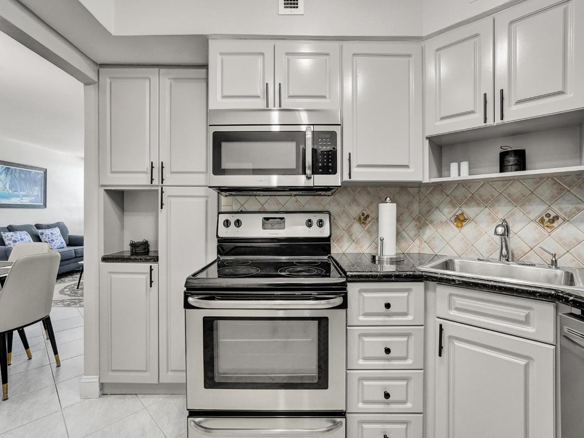 Cozy Beachfront 2 Bdr Miami 406 Apartment Miami Beach