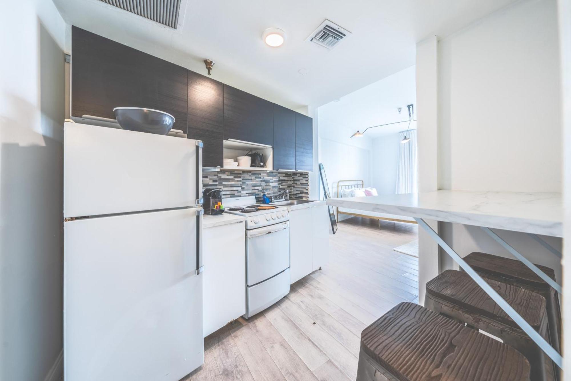 Amazing In Ocean Drive Apartment *