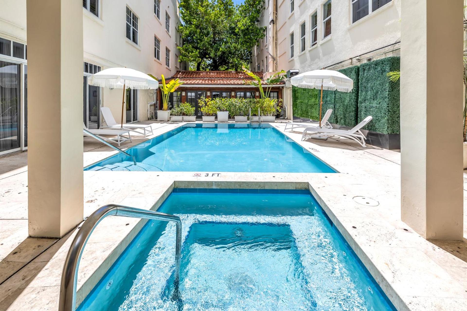 Apartment Gorgeous Coastal Ph With Large Private Terrace