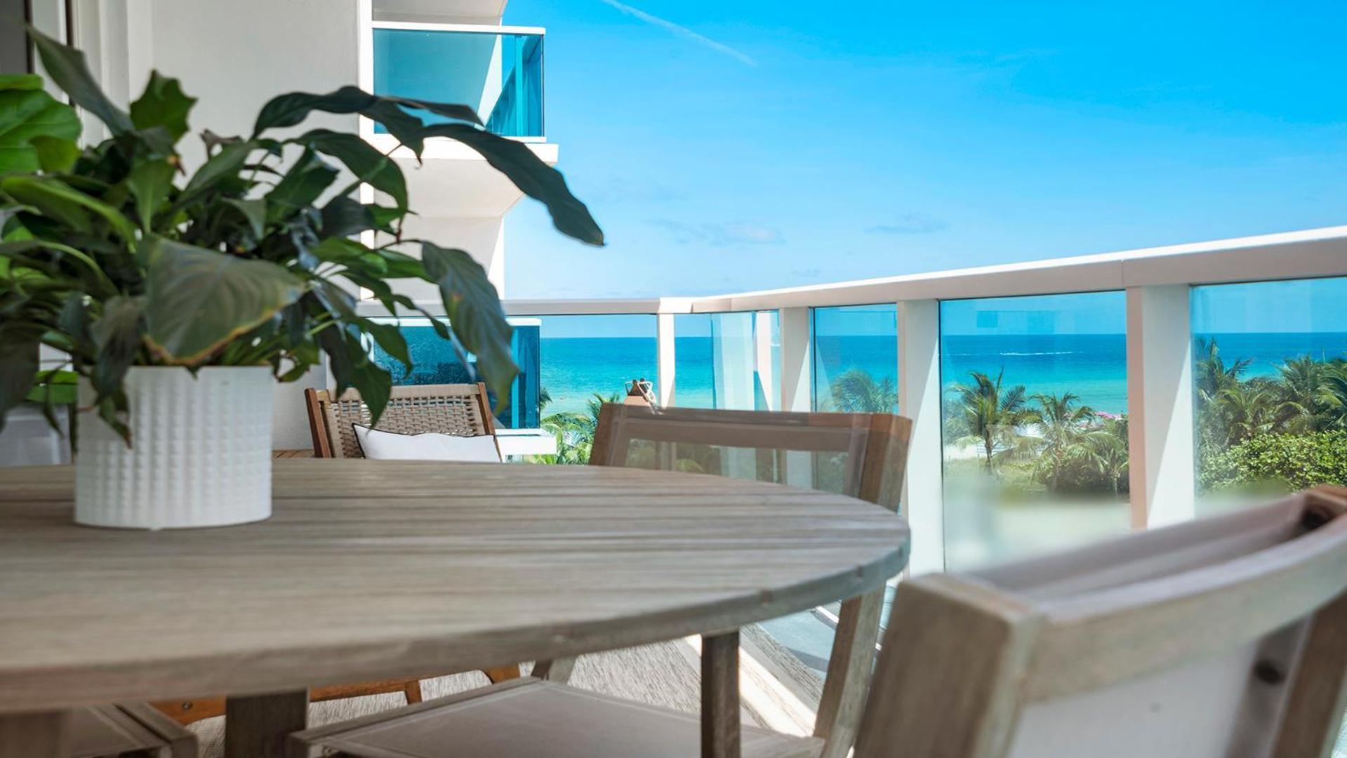 Apartment 2 Bedroom Private At Roney Palace -407 Miami Beach