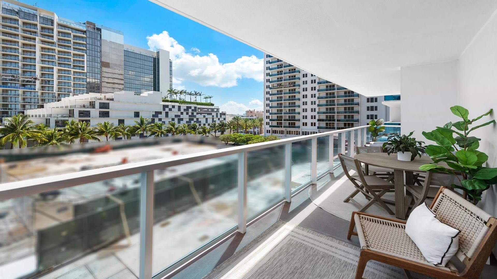 Apartment 2 Bedroom Private At Roney Palace -407 Miami Beach