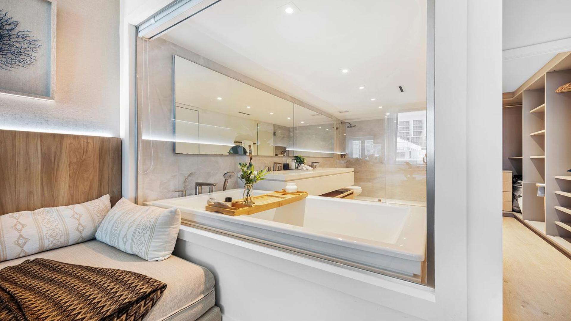 2 Bedroom Private At Roney Palace -407 * Miami Beach
