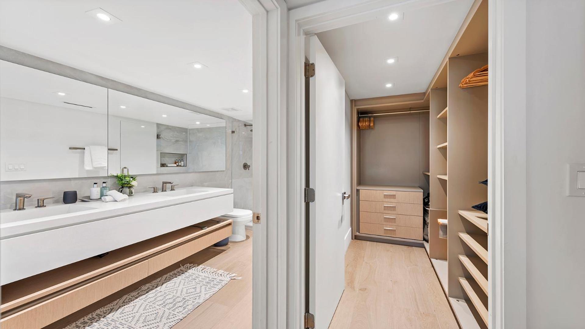 2 Bedroom Private At Roney Palace -407 * Miami Beach