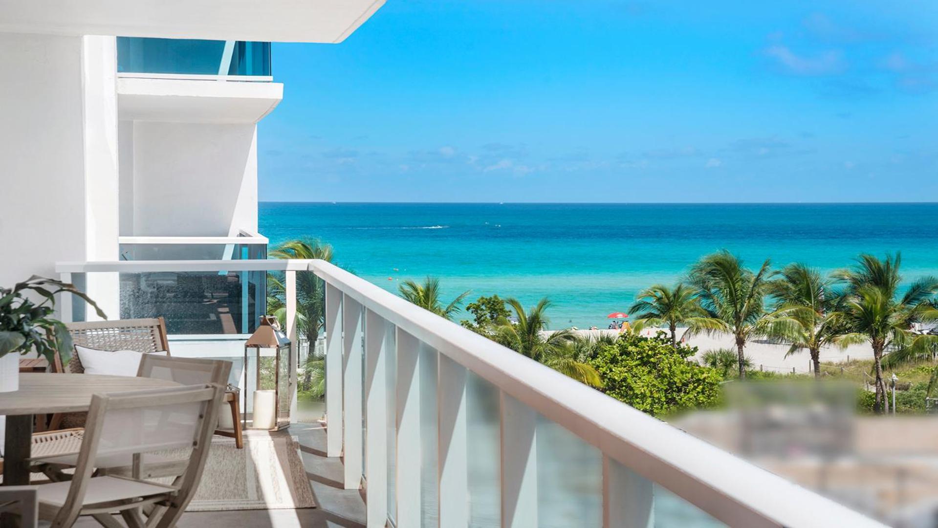 2 Bedroom Private At Roney Palace -407 Apartment