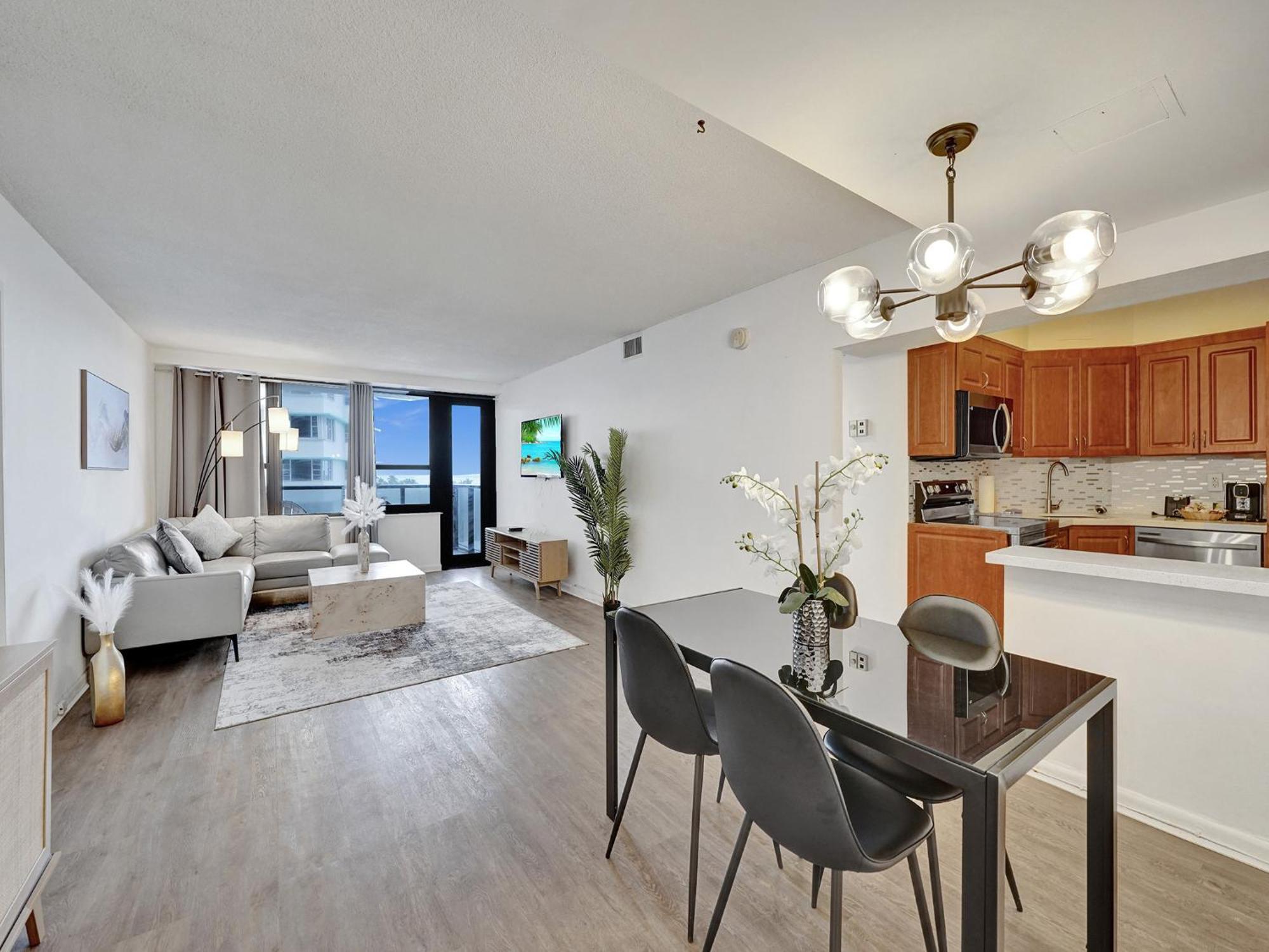 Ocean View Retreat Service 606 Apartment Miami Beach