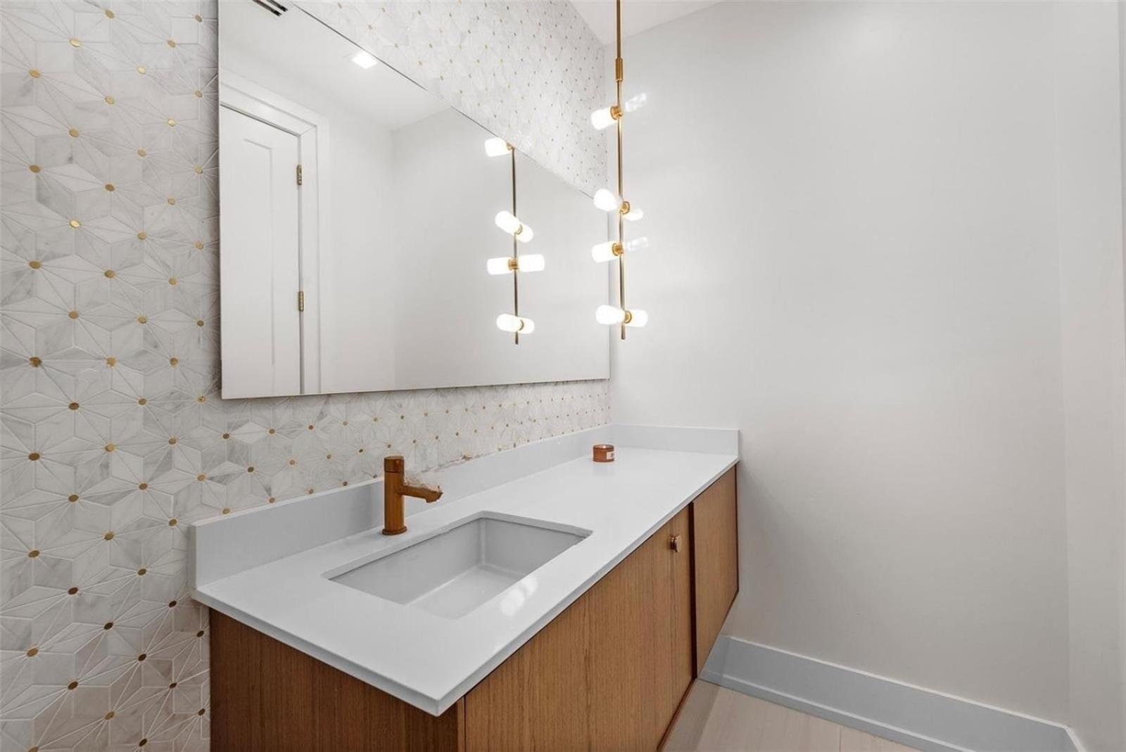 Spacious Corner Unit With Bay Views Miami Beach