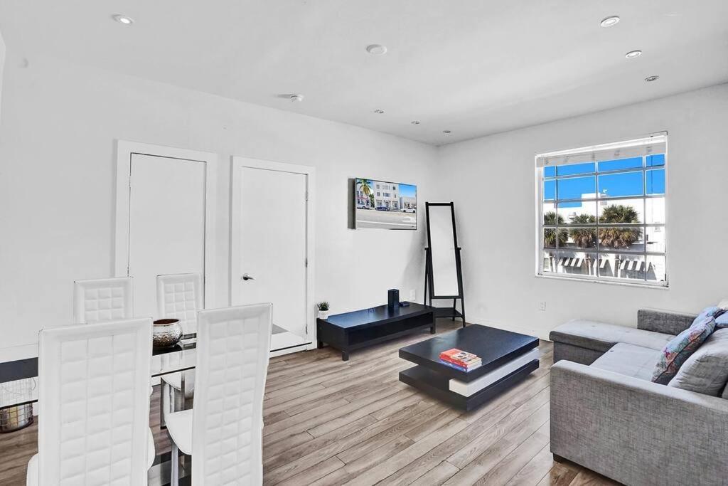 Miami Home, 7 Guests, Steps From The Miami Beach