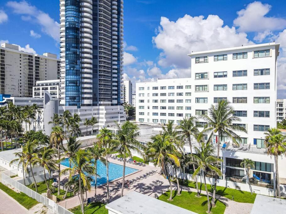 Apartment Ventur Loft 2-story Beachfront With Ocean Views Miami Beach