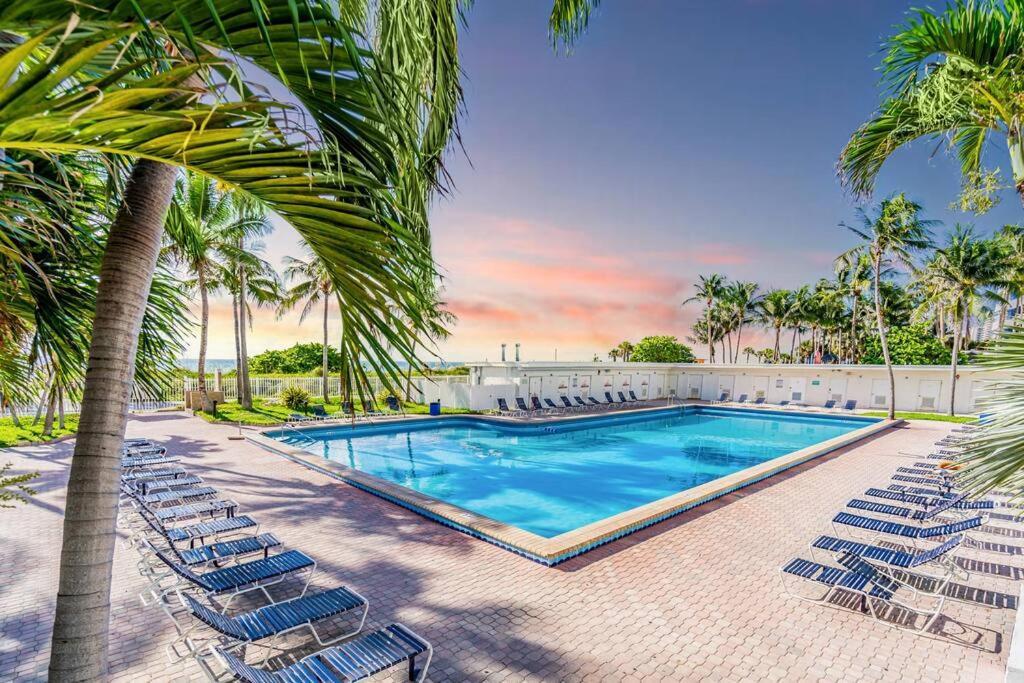Ventur Loft 2-story Beachfront With Ocean Views