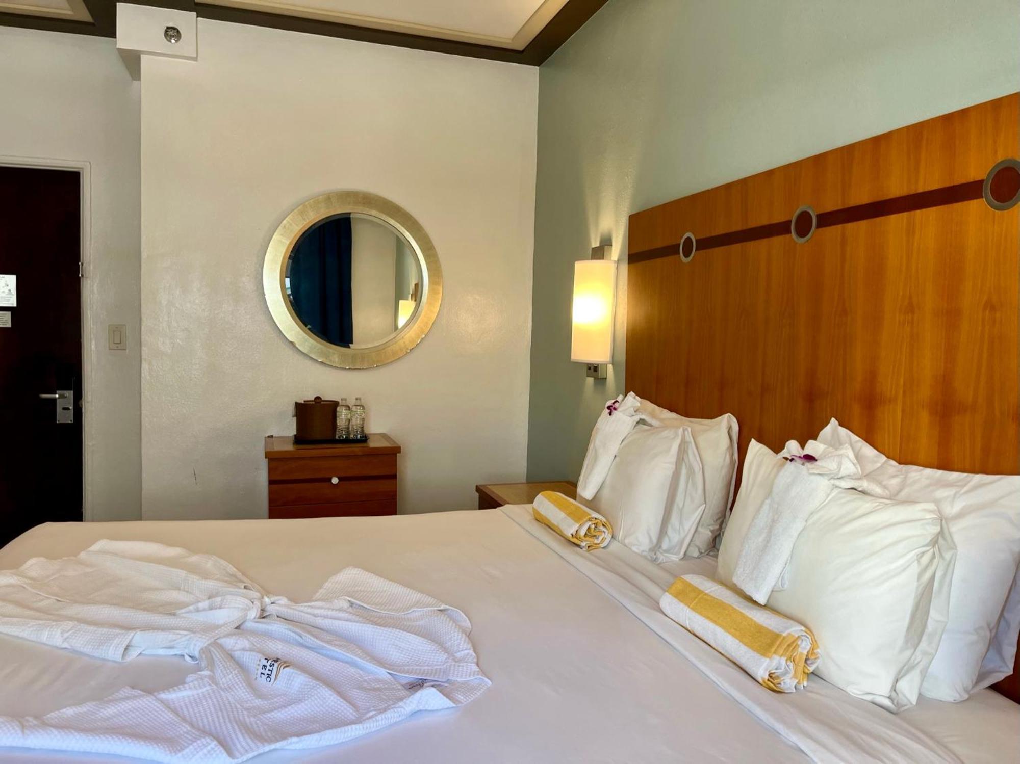 Hotel Majestic South 3*