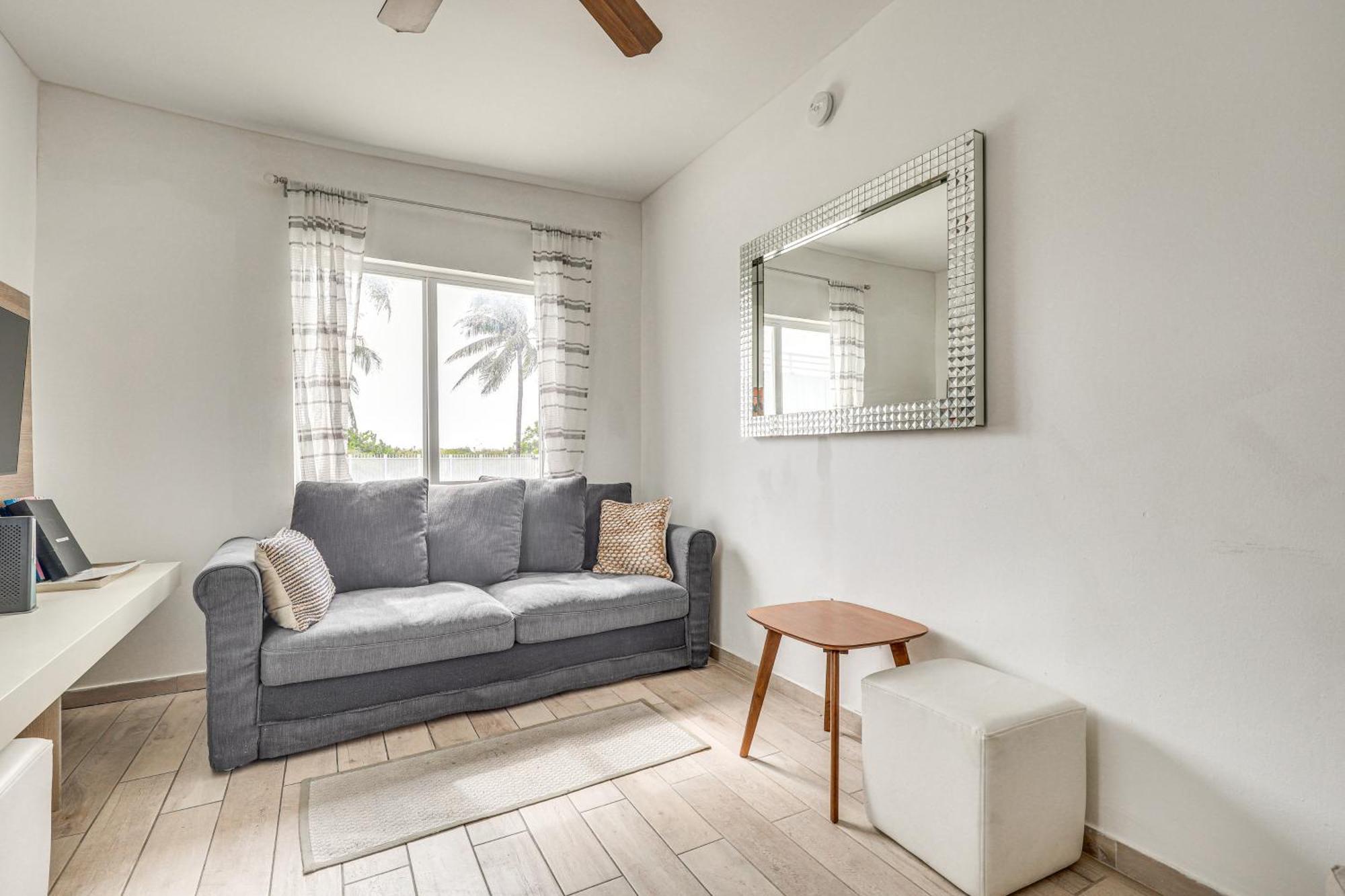 Cozy Miami Less Than 1 Mi To Ocean! Apartment *