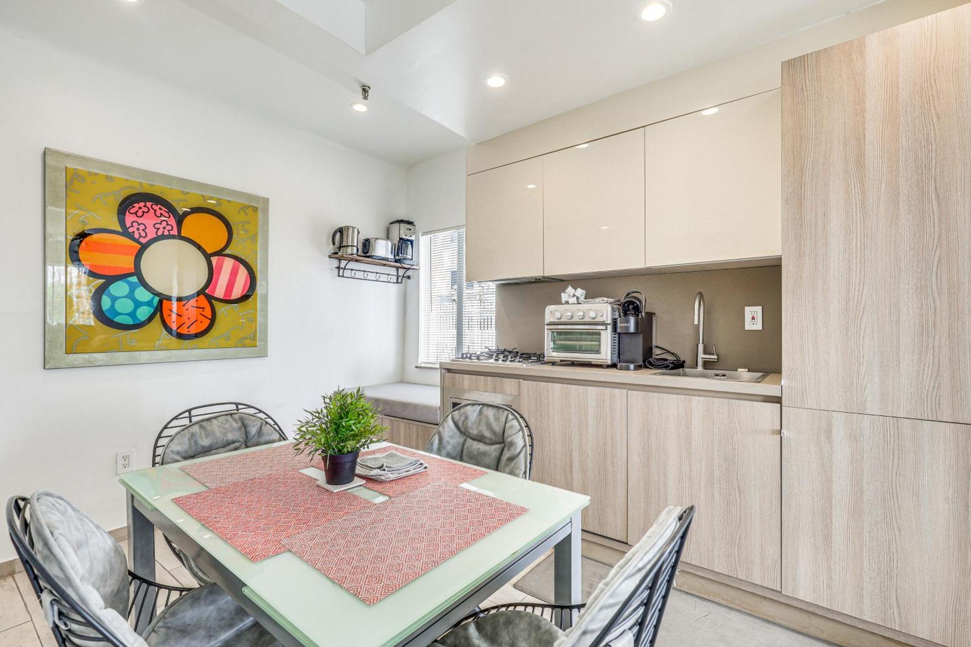 Cozy Miami Less Than 1 Mi To Ocean! Apartment *