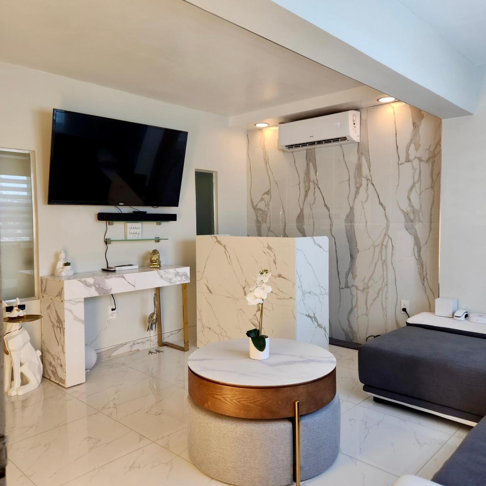 Apartment Luxurious Waterfront With Free Parking 5min Drive To Miami Brach