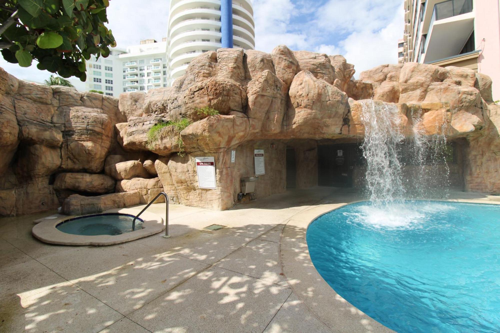 Holiday home Castle 835 Oceanview On With Pool, Gym, Bars, And Free Parking