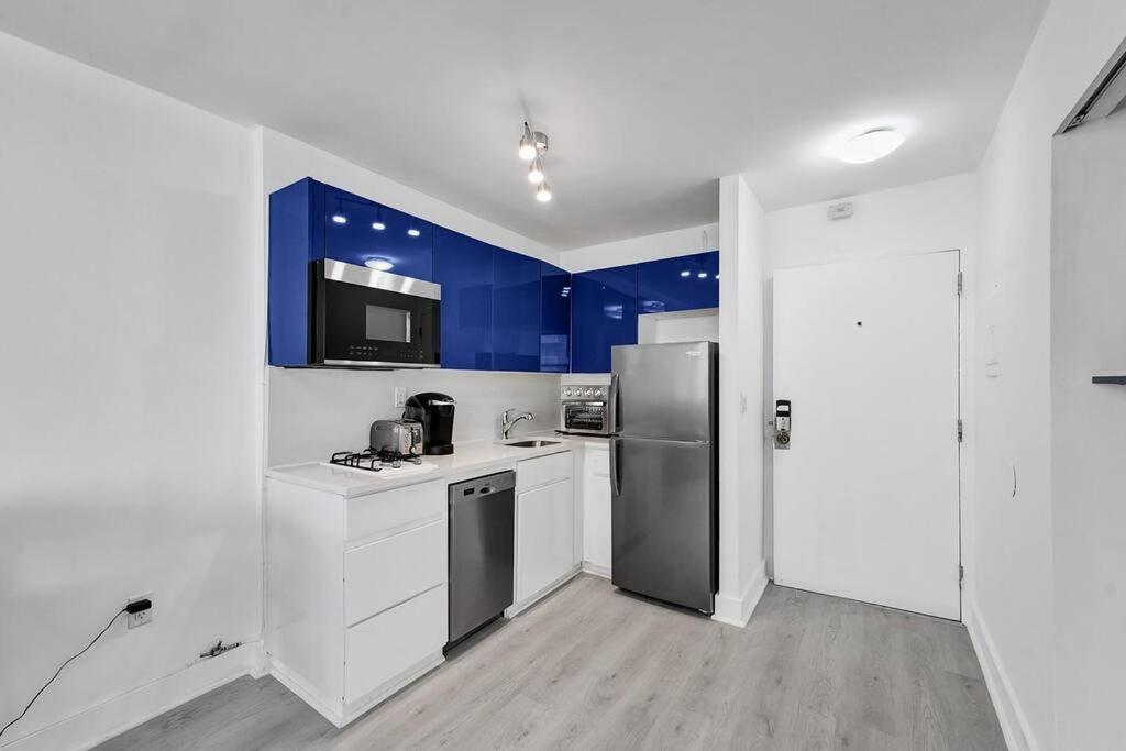 Apartment Miami Vacation Home, Nightlife, Dining