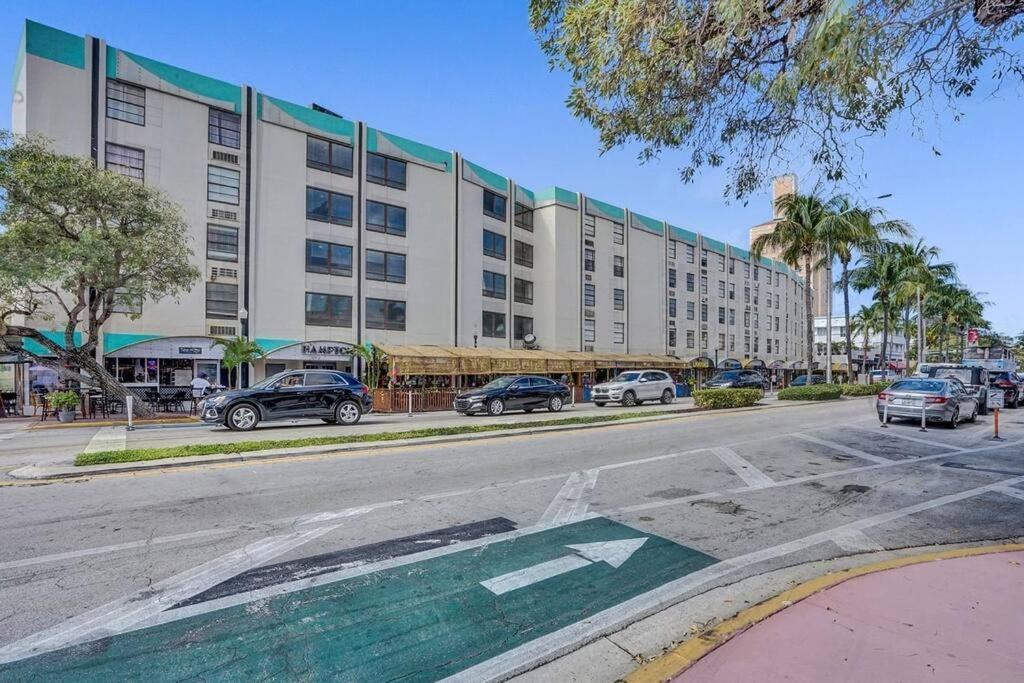 Apartment Miami Vacation Home, Nightlife, Dining