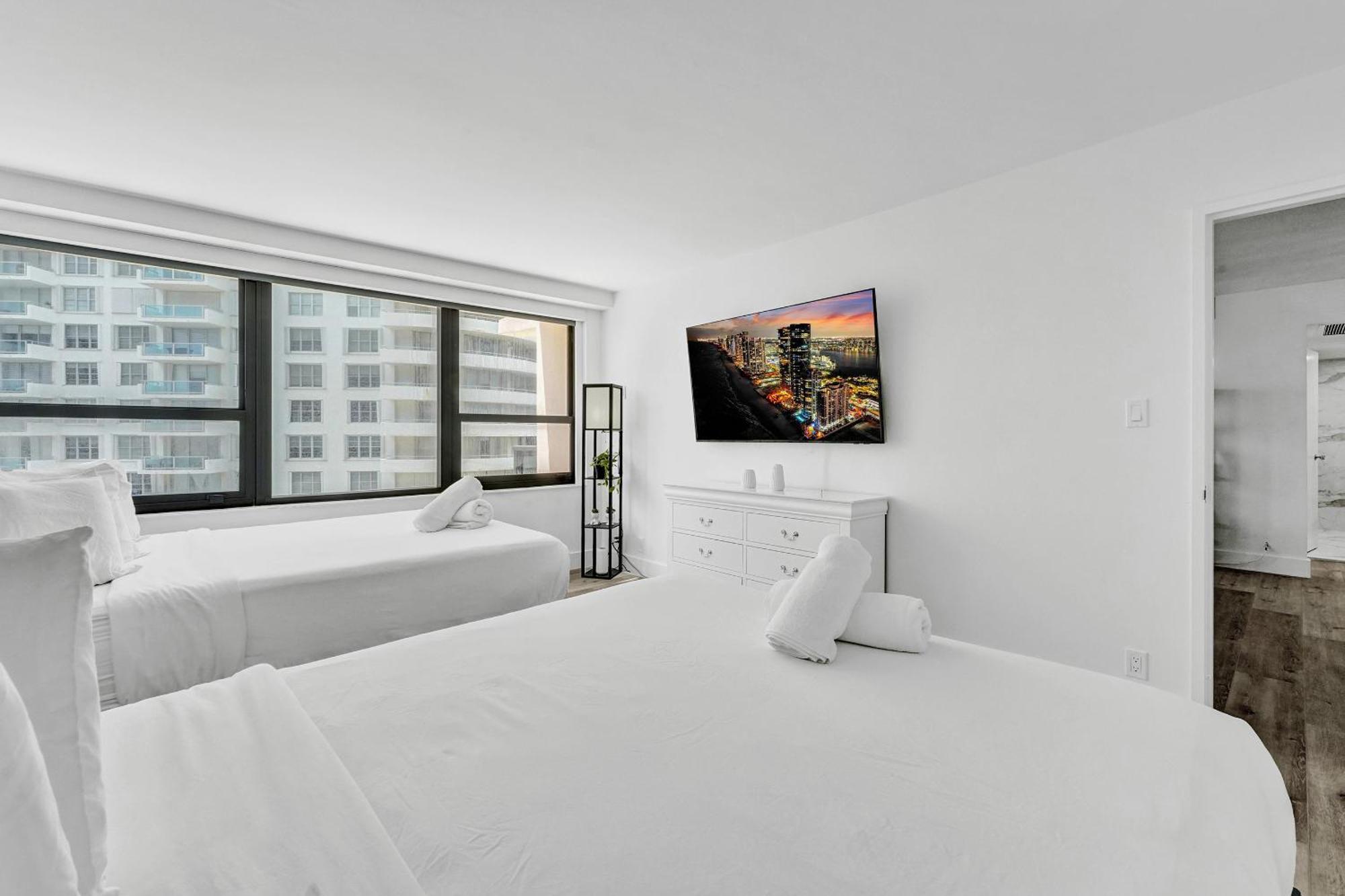Apartment Cozy Oceanfront Service 917 Miami Beach