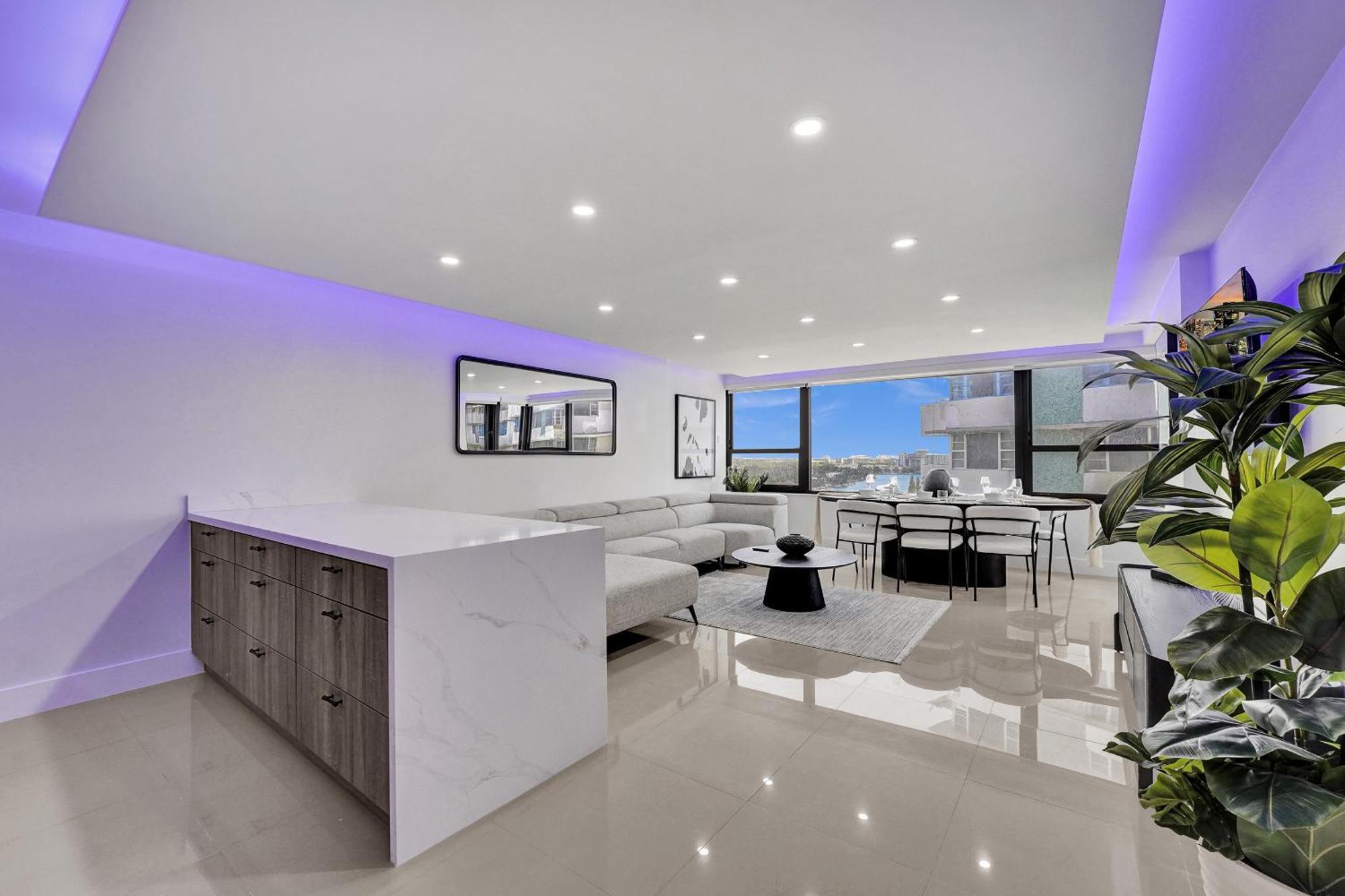 Apartment Amazing 3 Bedrooms 3 Bathrooms 1518