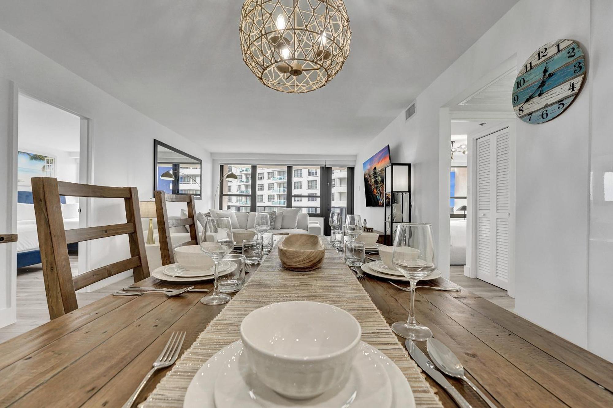 Cozy Oceanfront Service 917 Apartment Miami Beach