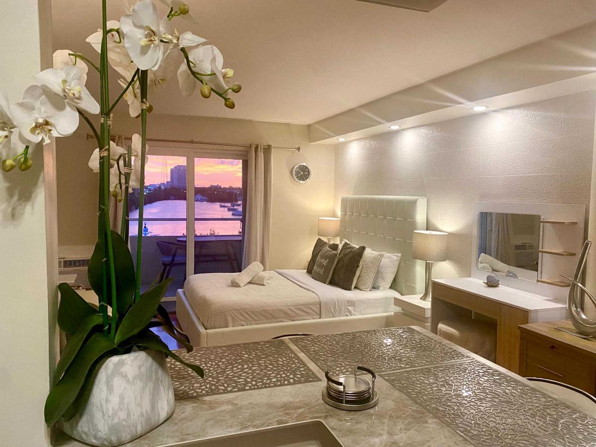 Apartment Modern Waterfront With Miami Skyline View, Free Parking 5 Mins Drive To Miami Miami Beach
