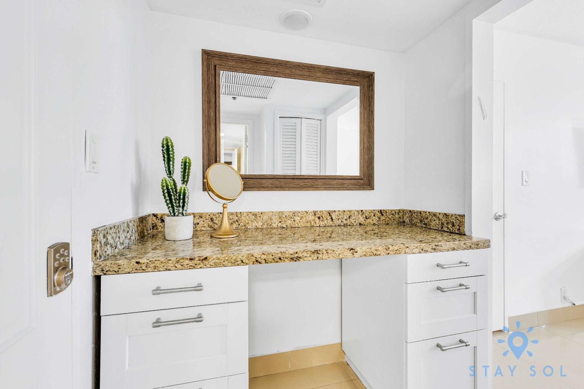 Apartment Beautiful 2 Bedroom Amazing Pool