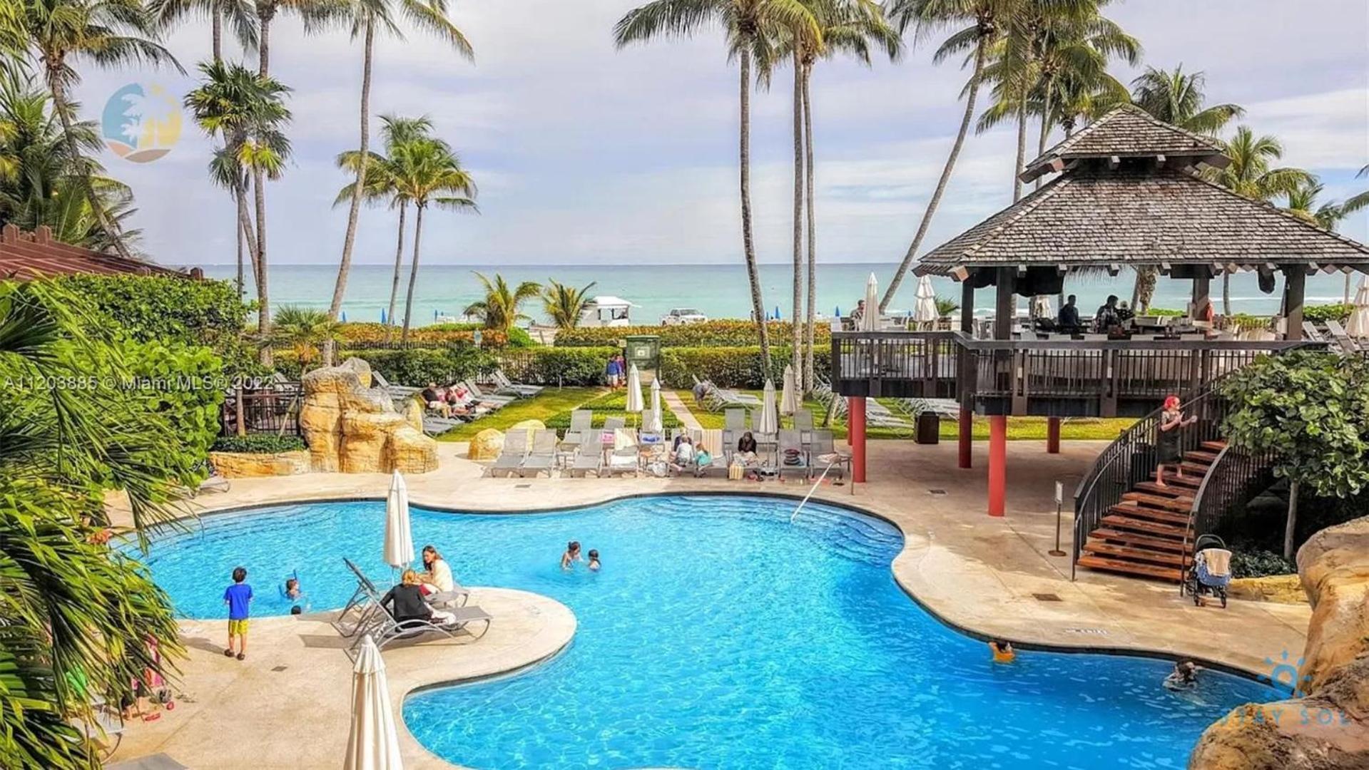 Apartment Beautiful 2 Bedroom Amazing Pool *