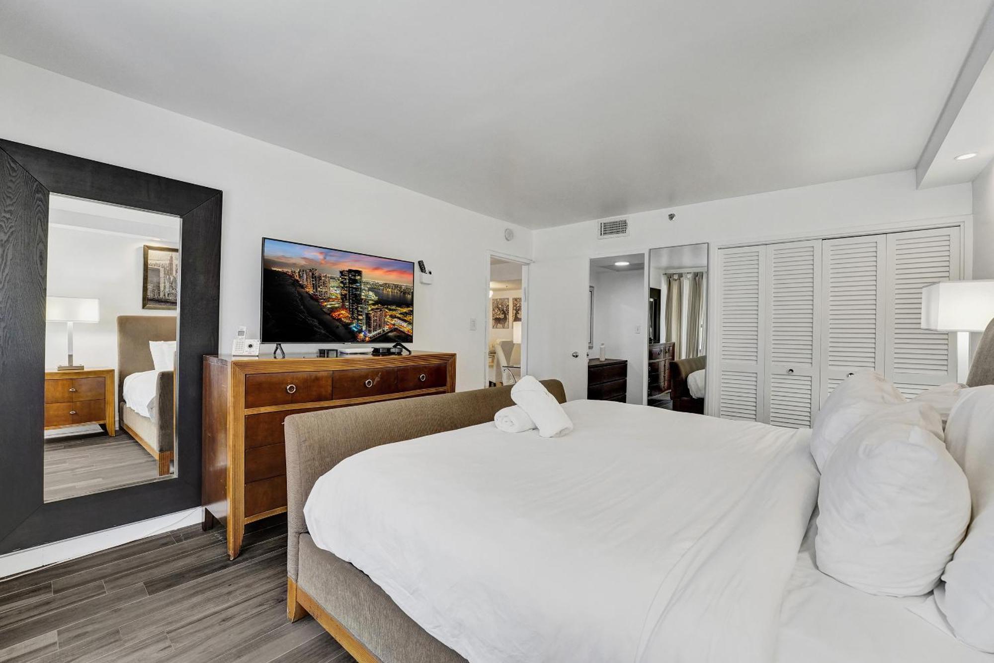 Cozy Ocean View Service 617 Apartment Miami Beach