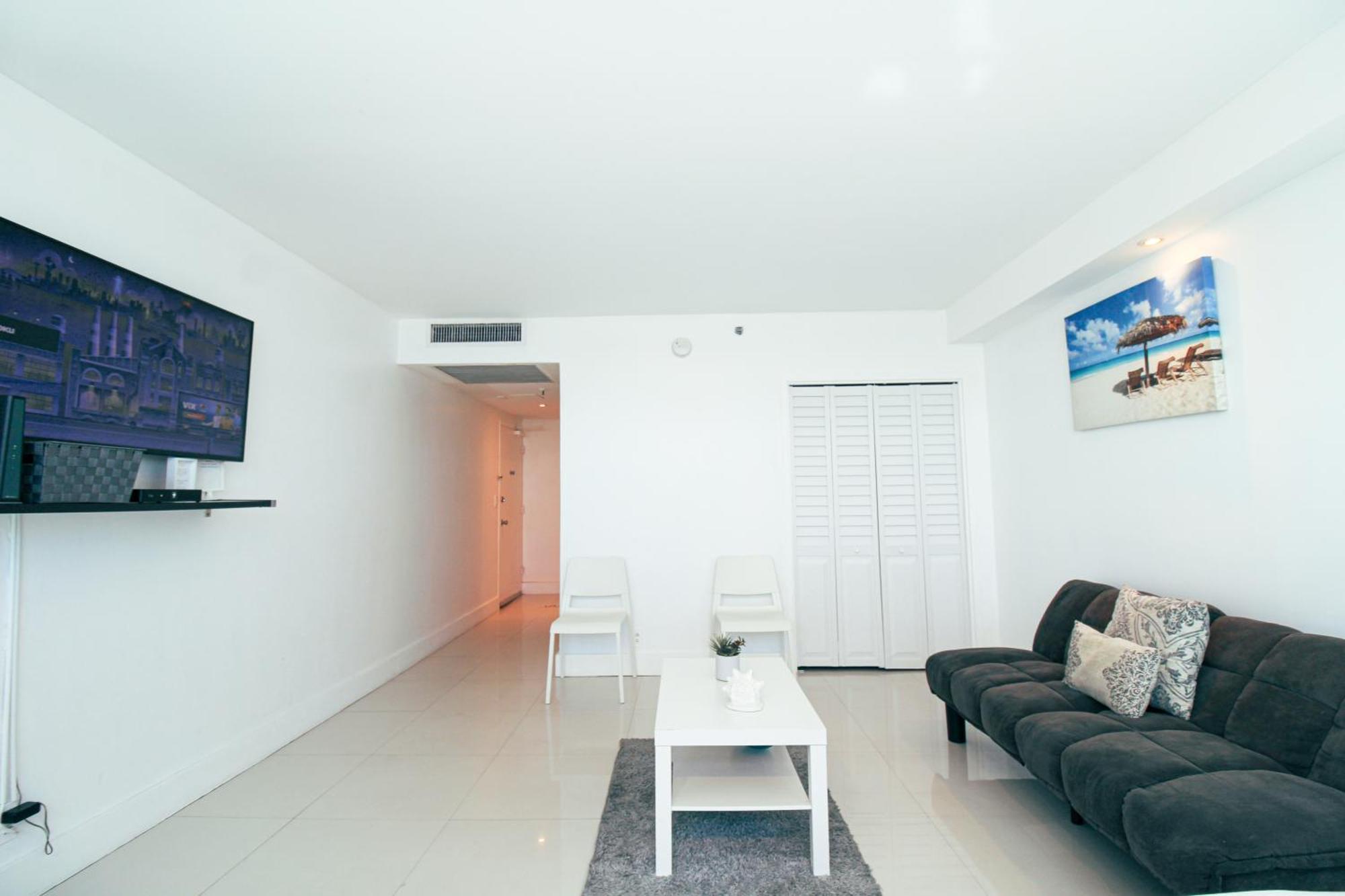 Castle 401 Oceanfront With Pool, Tennis, Access And Free Parking *