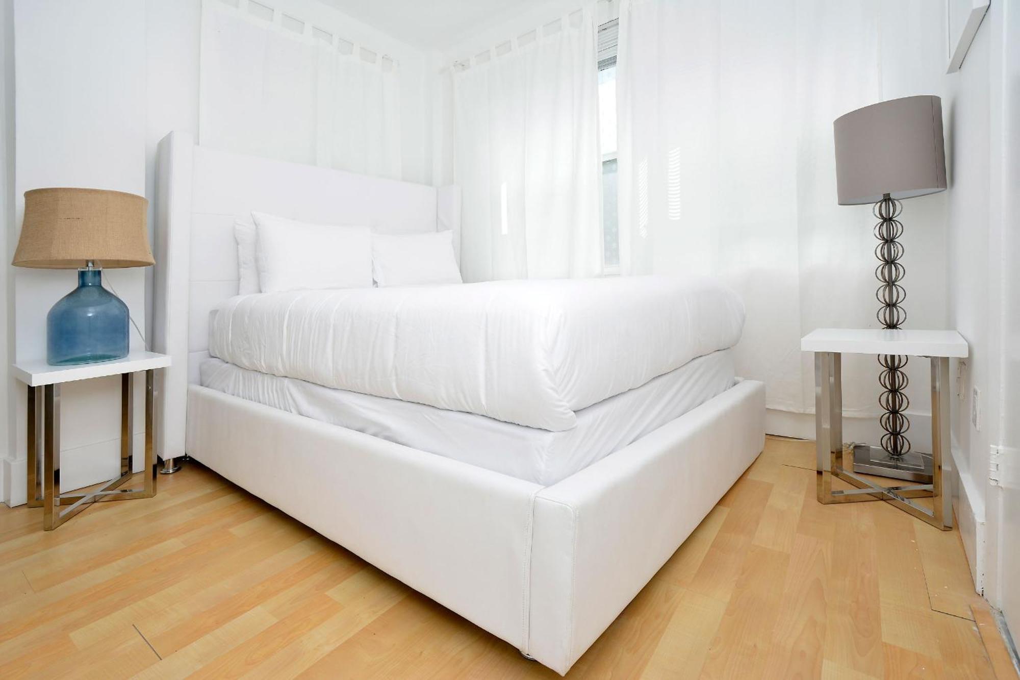 Art Deco Washingthon Apartment