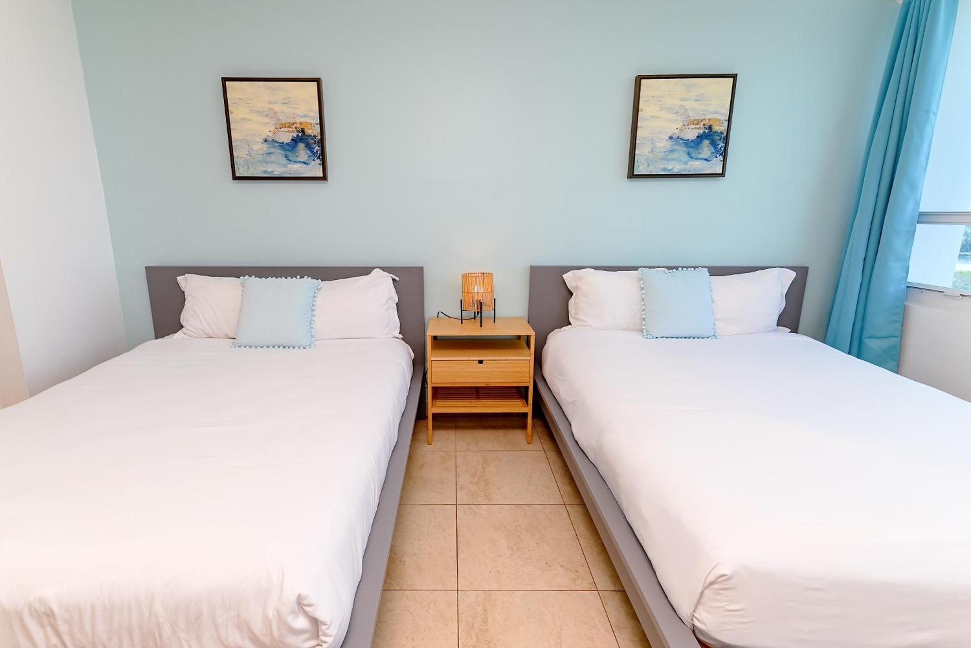 Apartment Seastays-beachfront