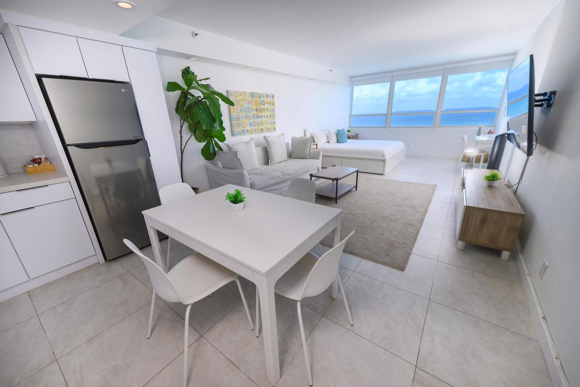 Apartment Seastays-beachfront