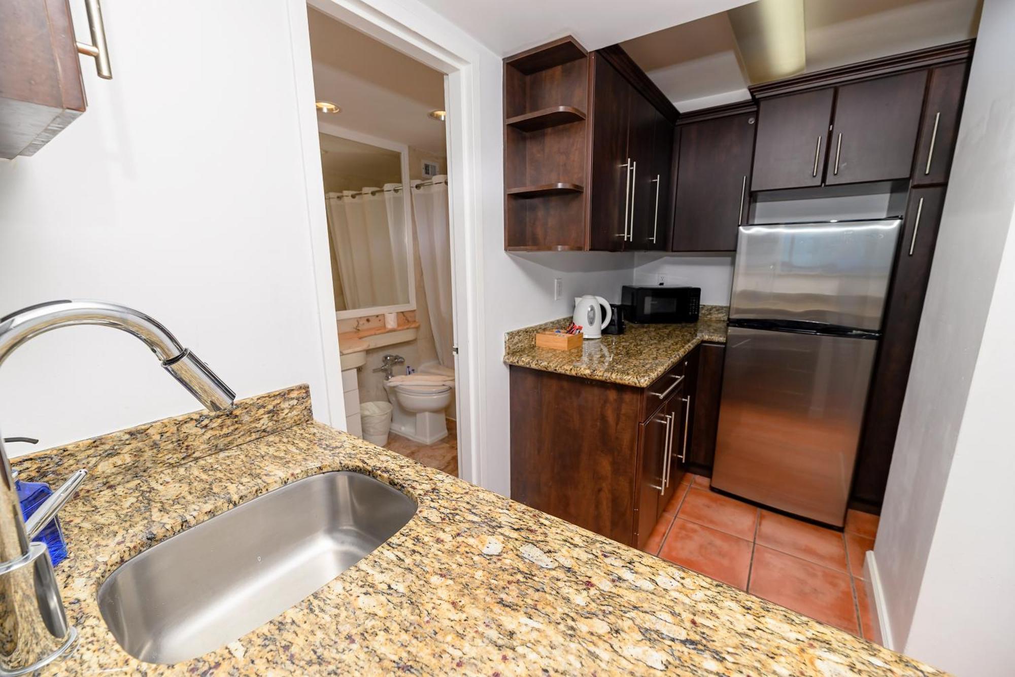 Seastays-beachfront Apartment *