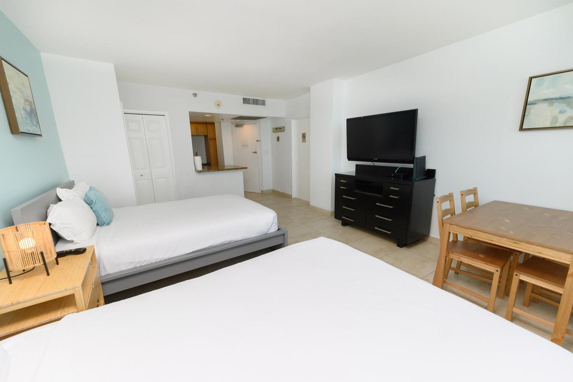 Seastays-beachfront Apartment *