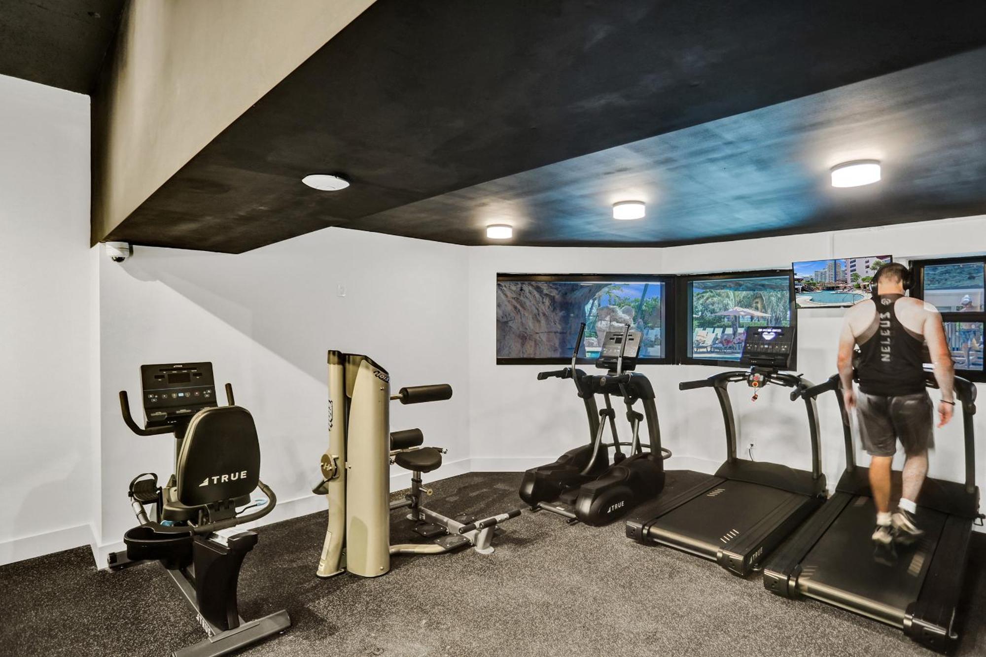 Ocean View Retreat Service 1603 Apartment Miami Beach