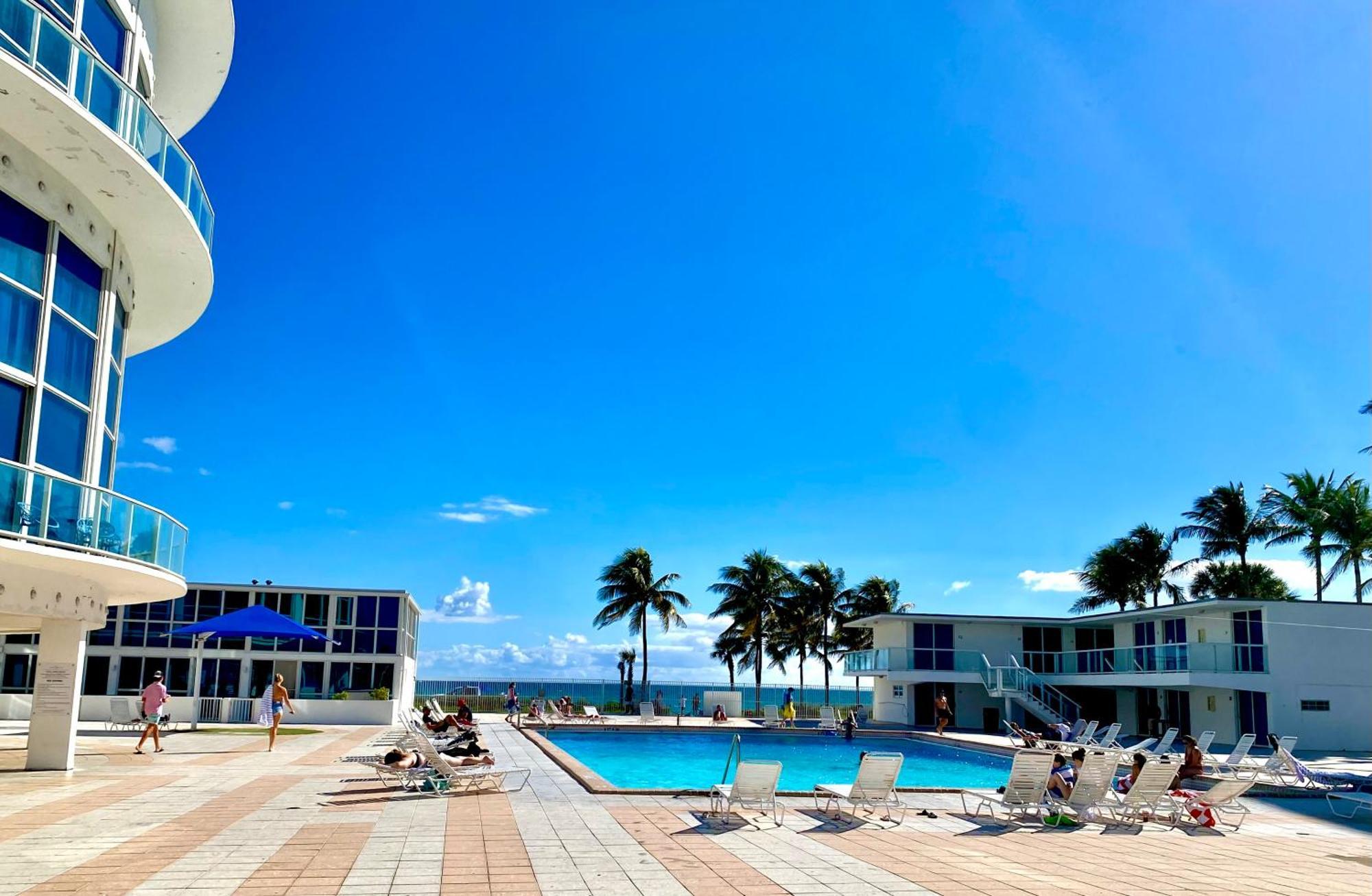 Apartment Large Beautiful Penthouse Ocean Front With Access And Free Parking In Miami