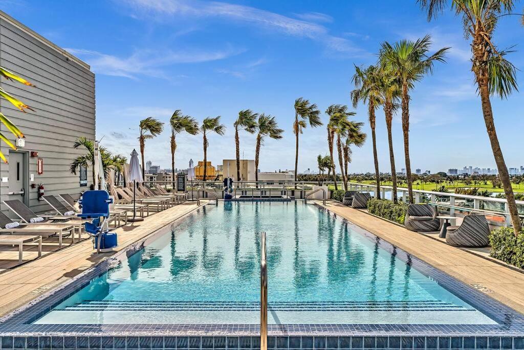 Apartment King Balcony Water Views-hosted By Sweetstay Miami Beach