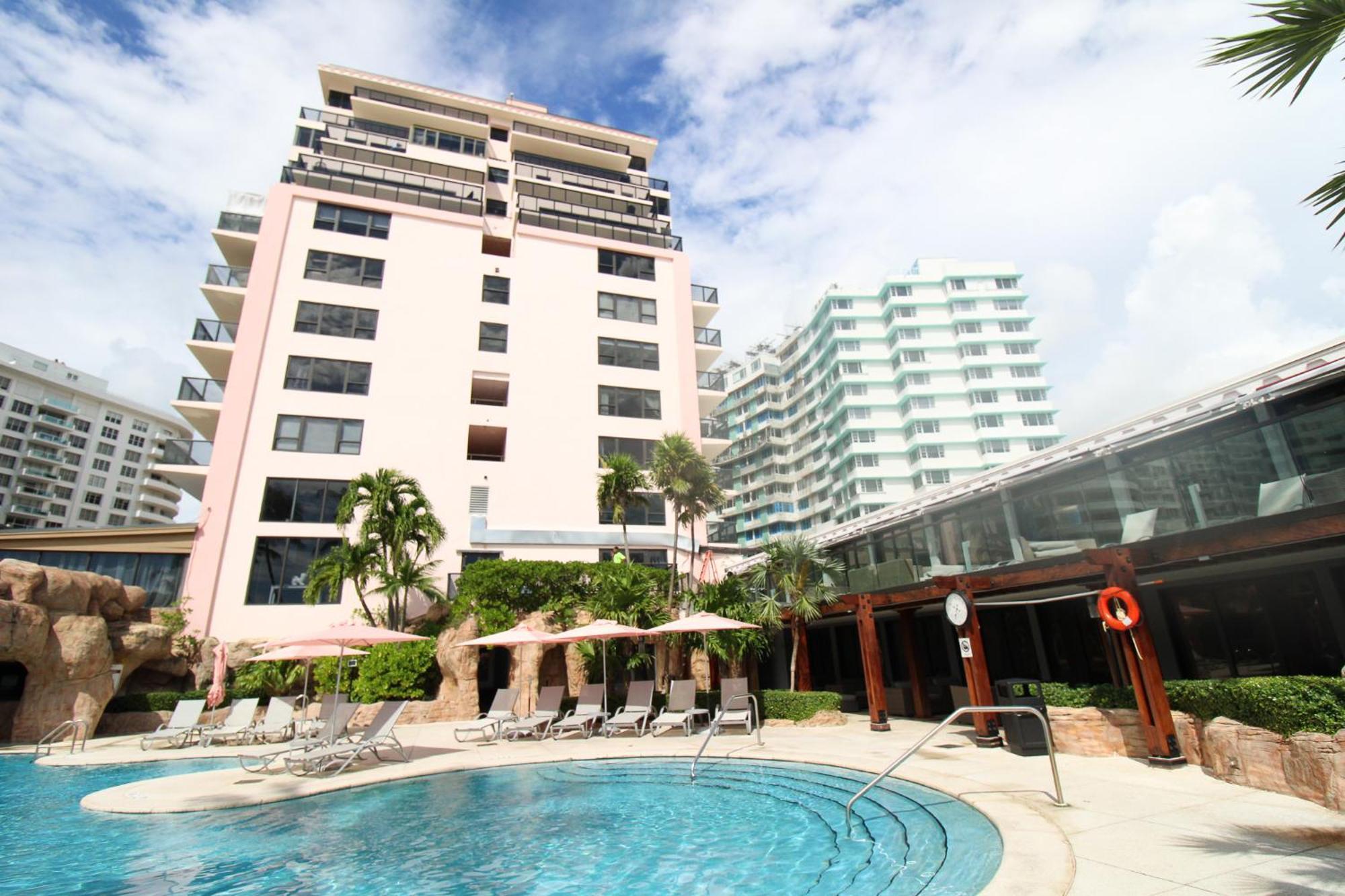 Alexander 1209 Beachfront With 2 Pools , Access, Sauna, Stores Miami Beach