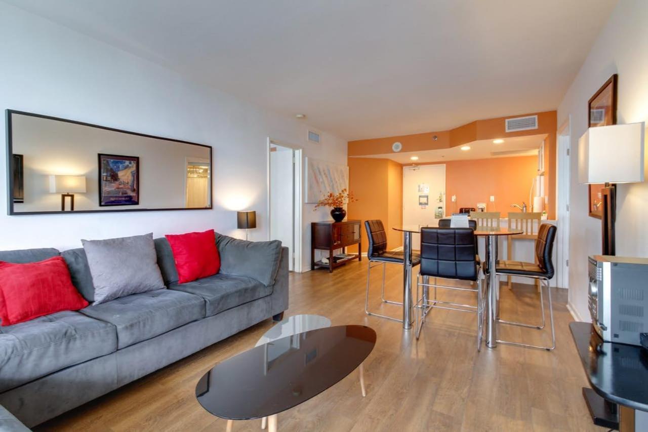Alexander 1209 Beachfront With 2 Pools , Access, Sauna, Stores Holiday home Miami Beach
