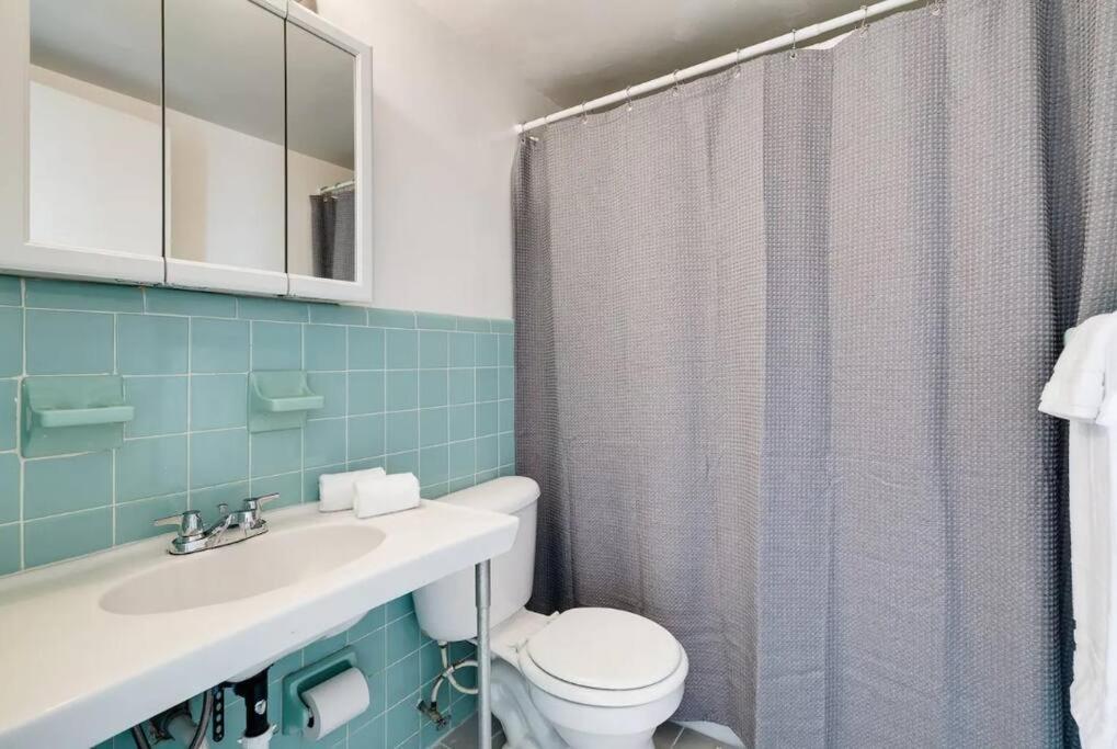 1106- 1br & 1ba With Balcony, Stunning & Ocean Views *