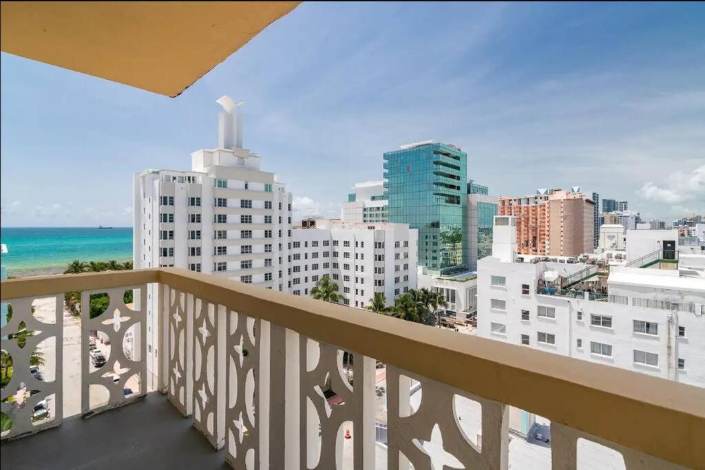 1106- 1br & 1ba With Balcony, Stunning & Ocean Views Apartment