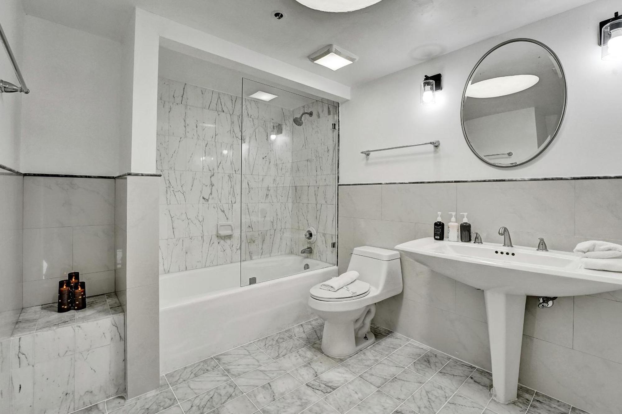 Ocean View Service 504 Apartment