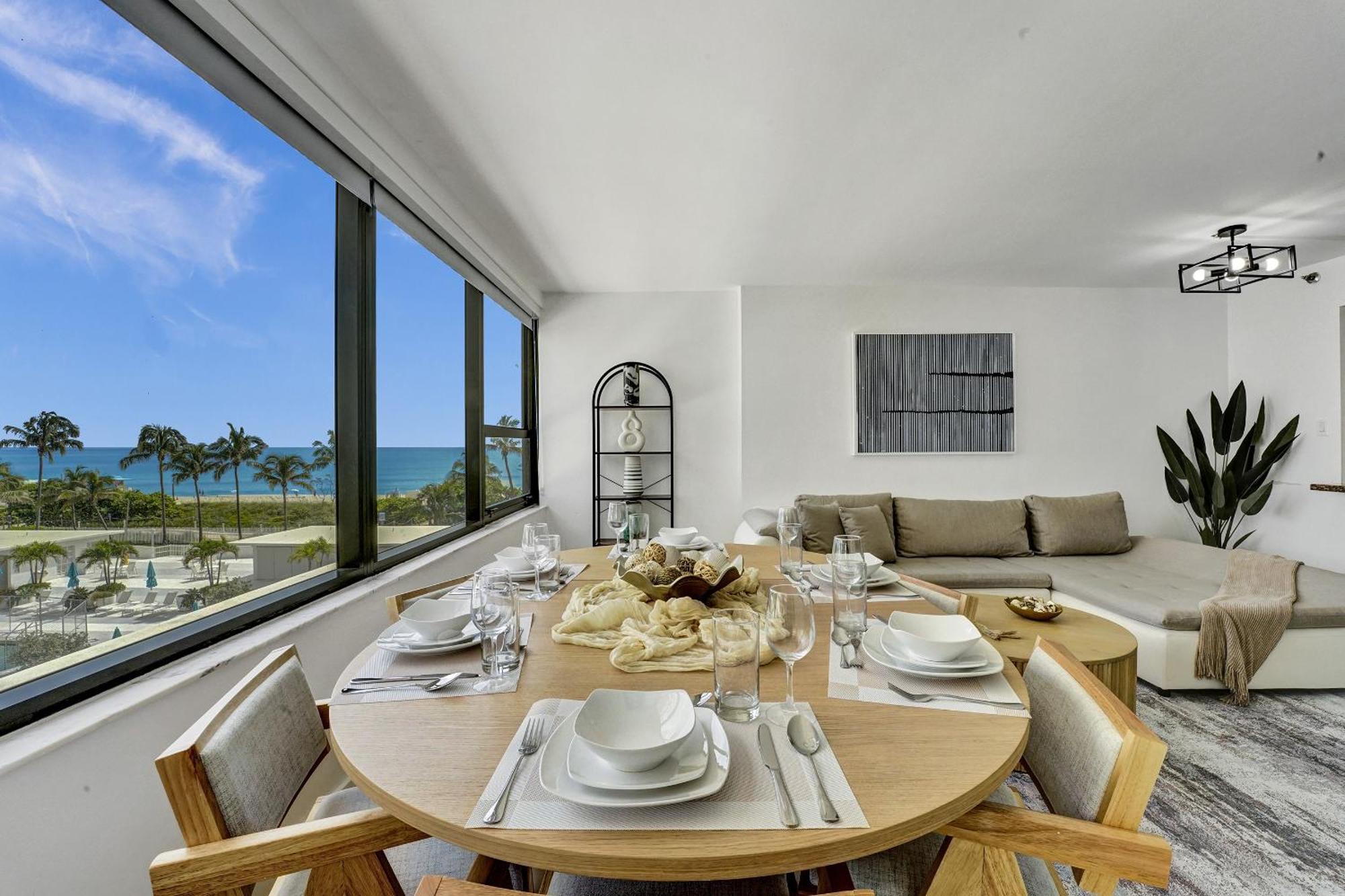 Ocean View Service 504 Apartment Miami Beach