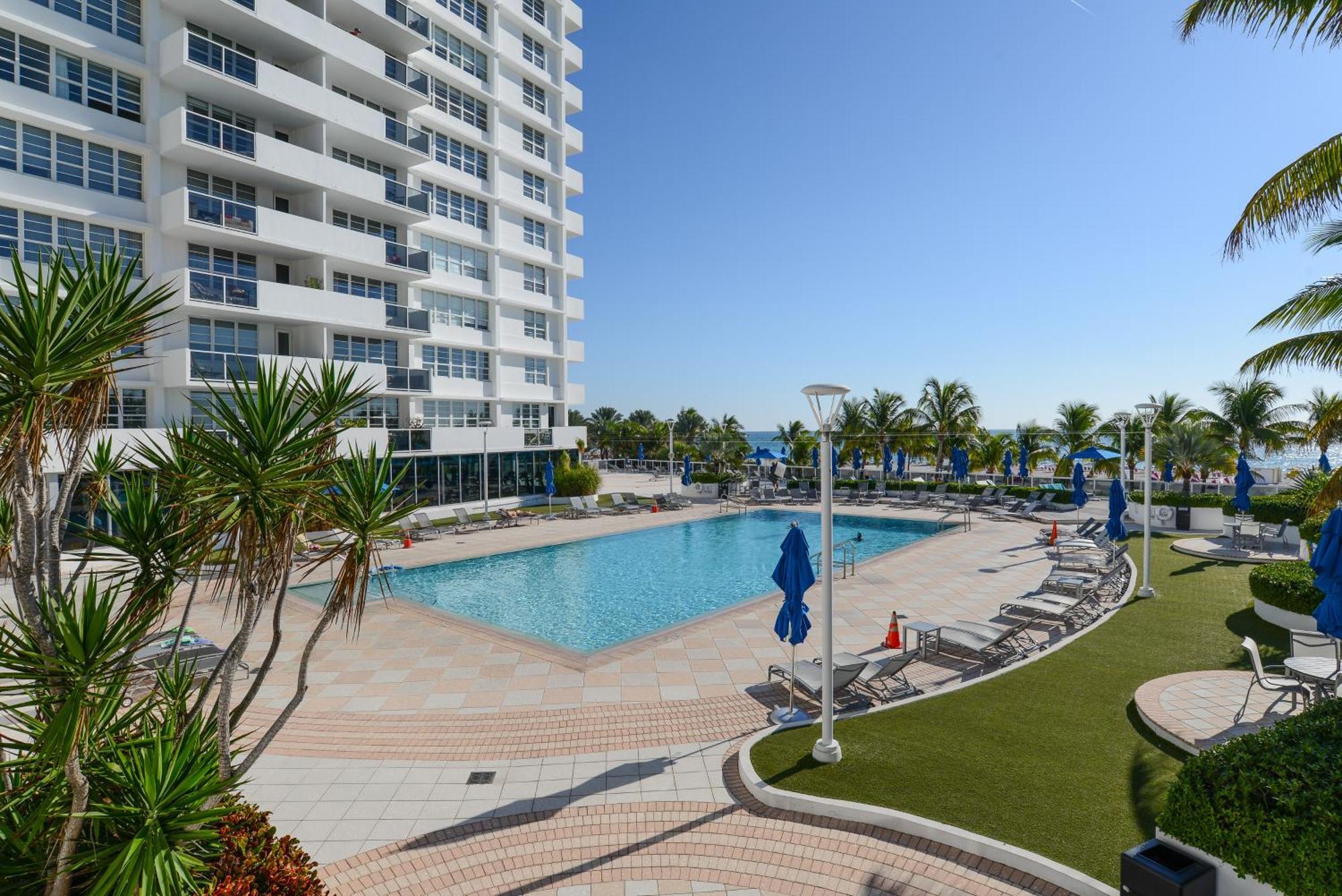 Decoplage Paradise - Unit B Apartment *