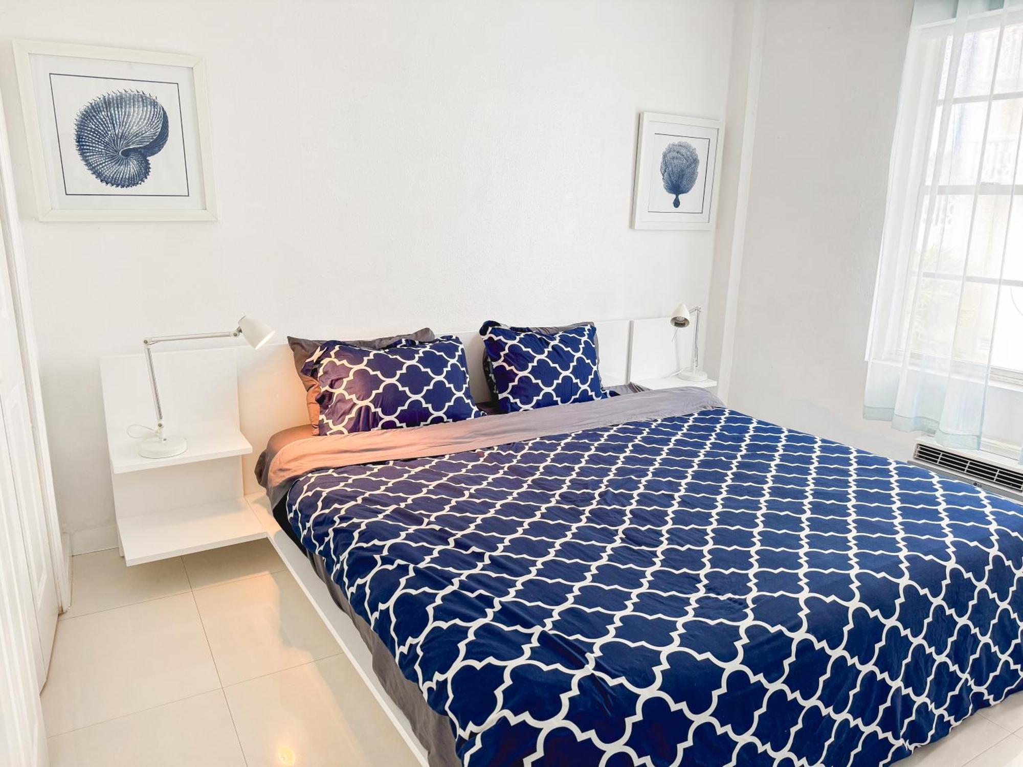 2 Bedroom On The ! Apartment