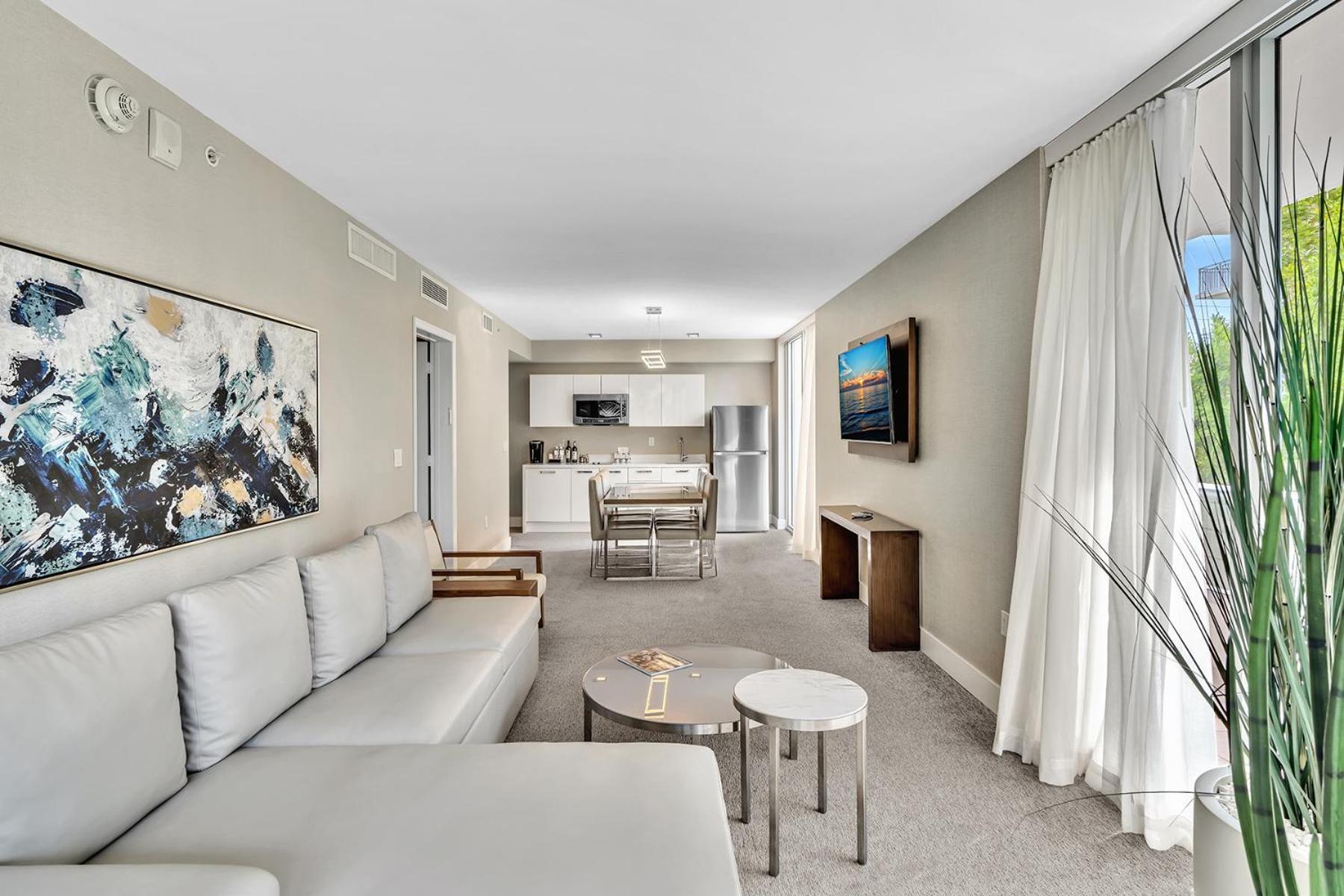Grand Deluxe Two Bedroom With Balcony Water Views, Corner