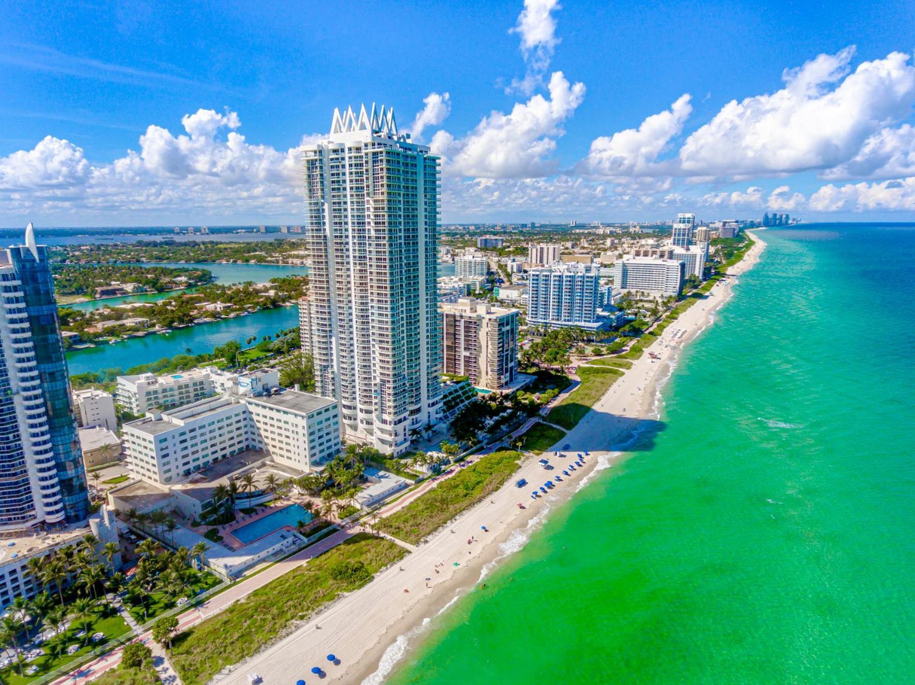 Front Miami *