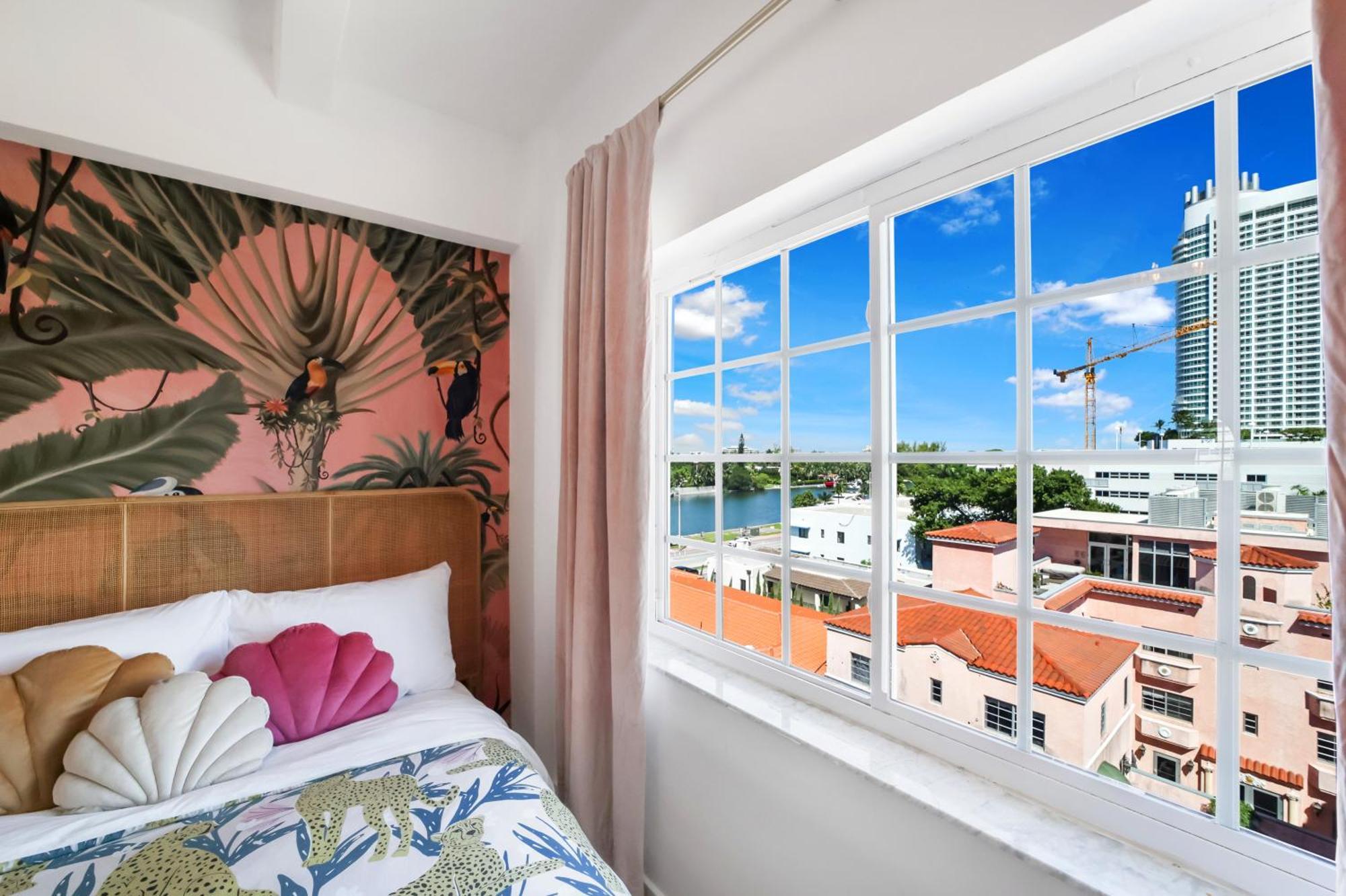 Ocean Spray Aparthotel Miami Beach