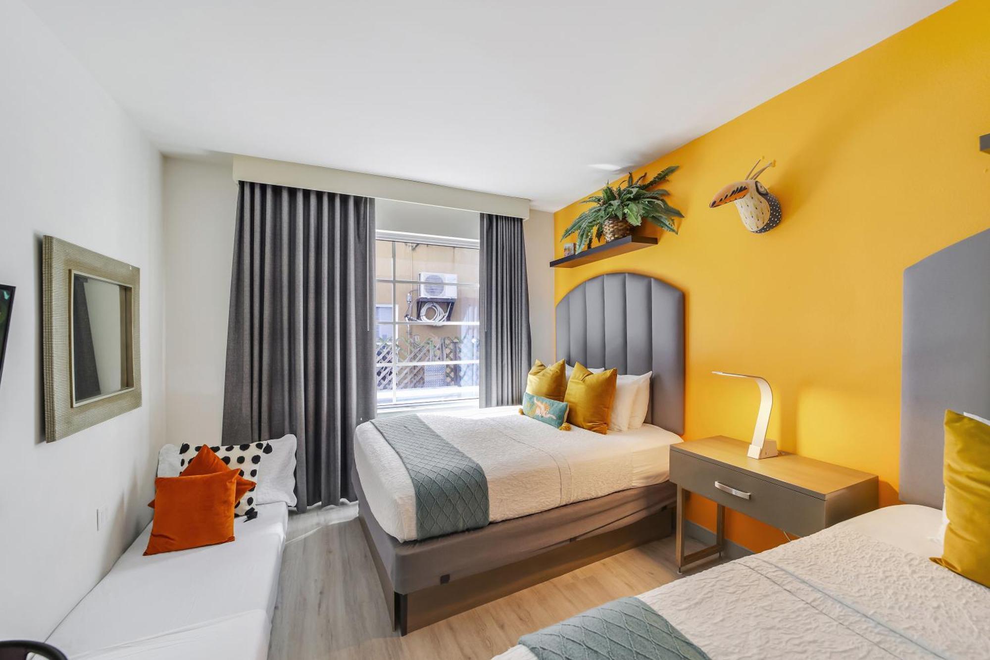 Claremont Aparthotel