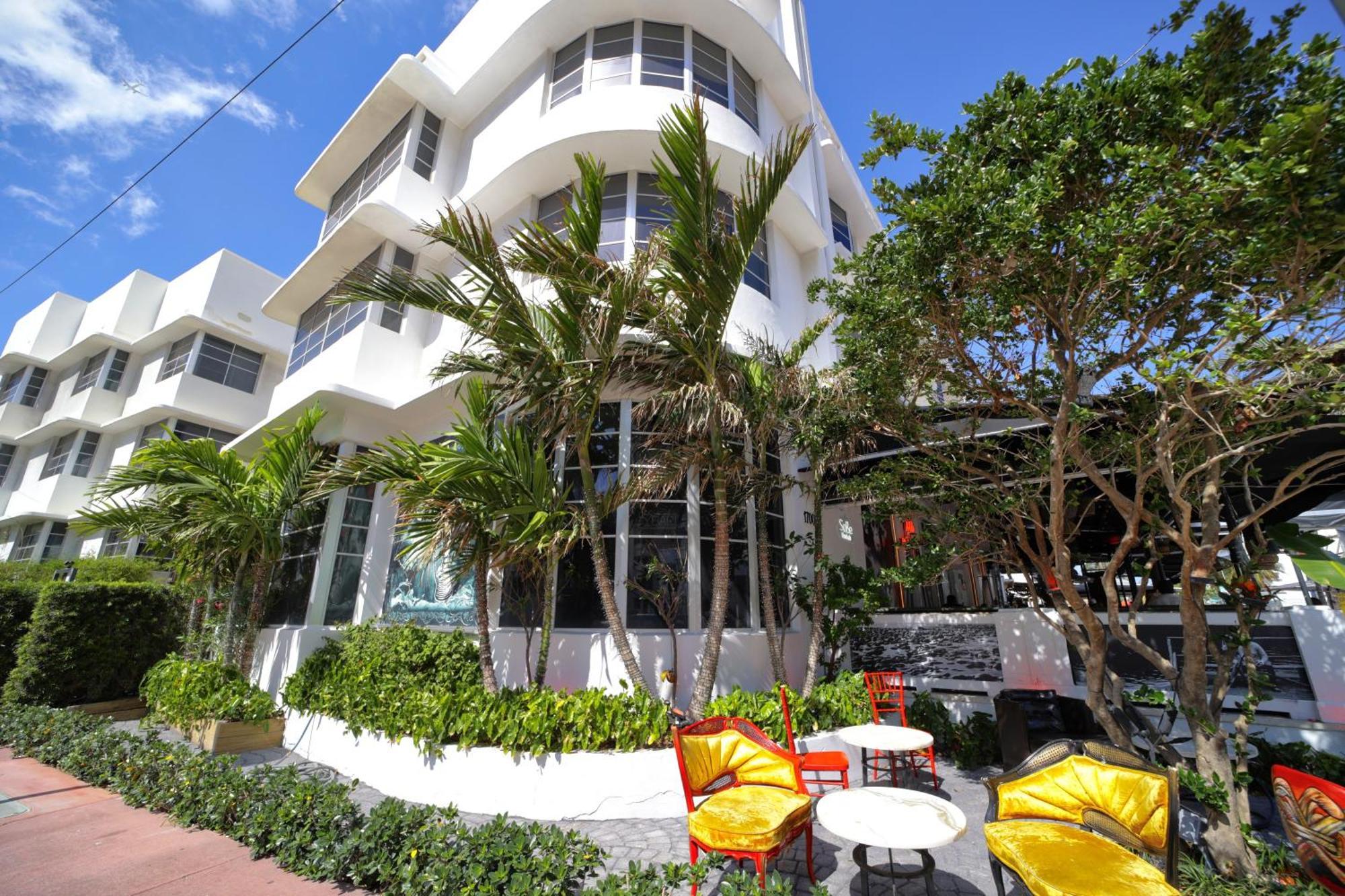 Claremont Aparthotel Miami Beach