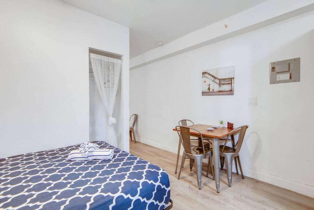 Easy Ocean Dr Beach, 2 Queenbeds Apartment Miami Beach